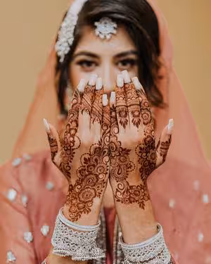 Arabic Floral Vine mehndi design for back hand — contemporary henna pattern