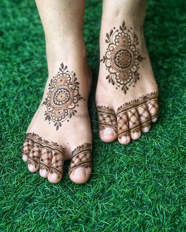 Kids Mehndi Designs pattern 388