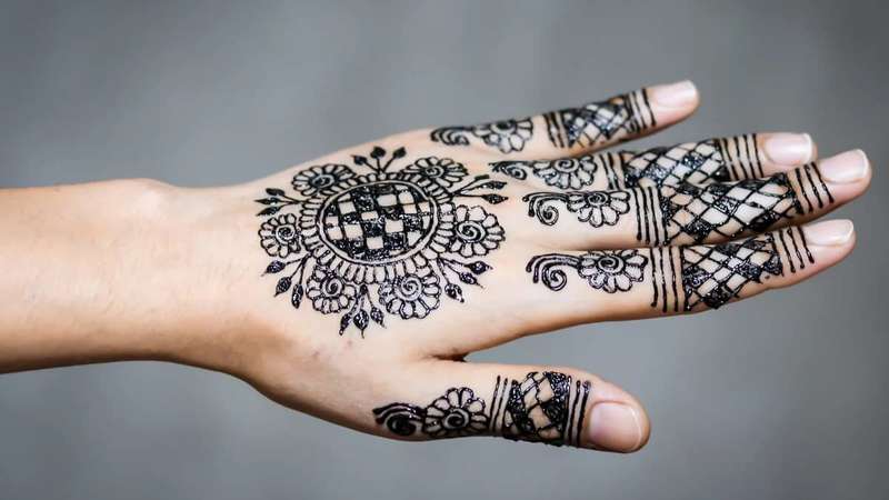 Mandala Ring Pattern mehndi design for foot — alluring henna pattern