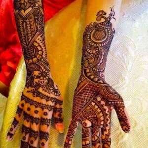 Traditional Lotus Pattern mehndi design for finger — alluring henna pattern