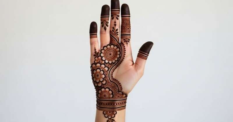 Arabic Net Pattern mehndi design for back hand — gorgeous henna pattern