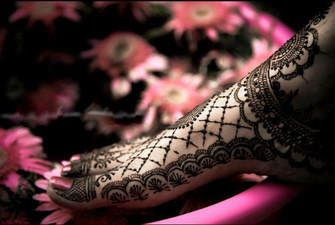 Exquisite Bridal Mehndi Design #11
