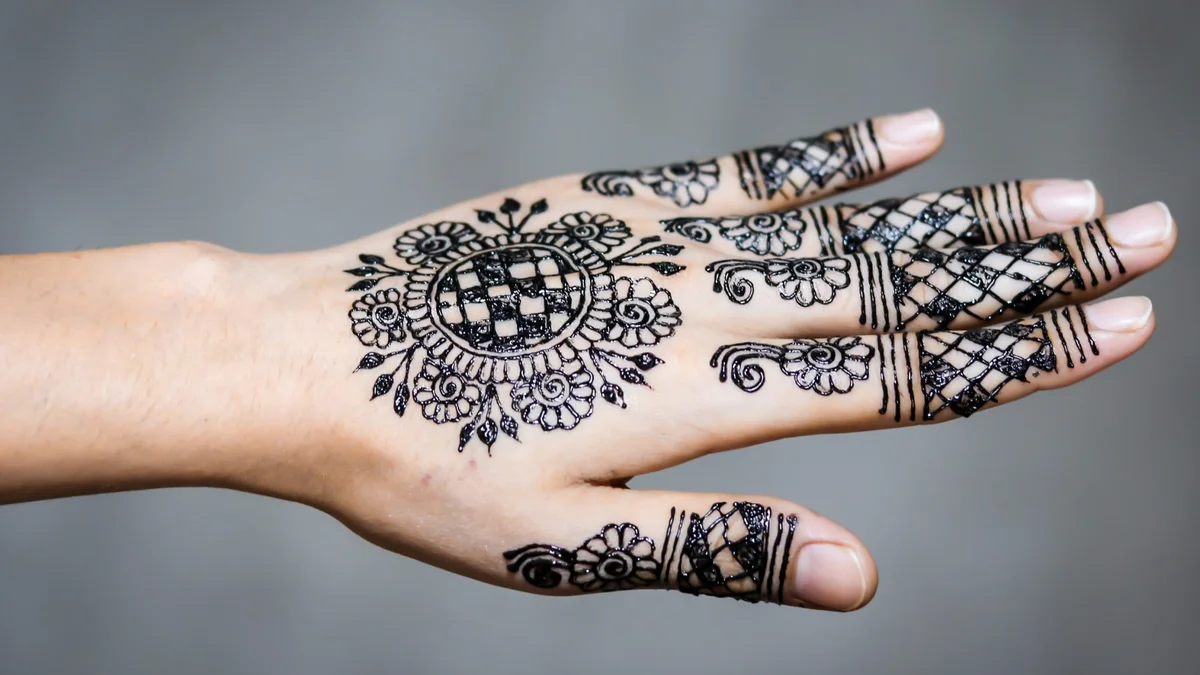 Elegant Wedding Henna #16