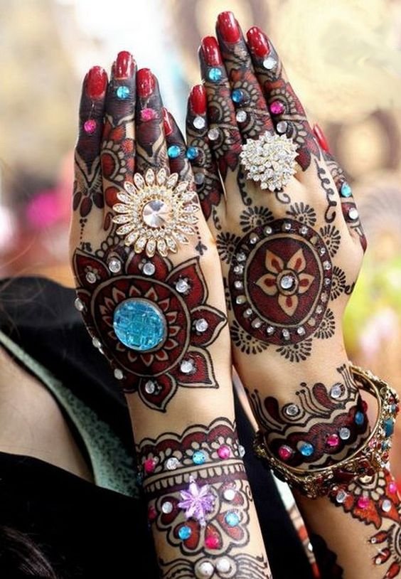 Classic Bridal Mehndi Style #78