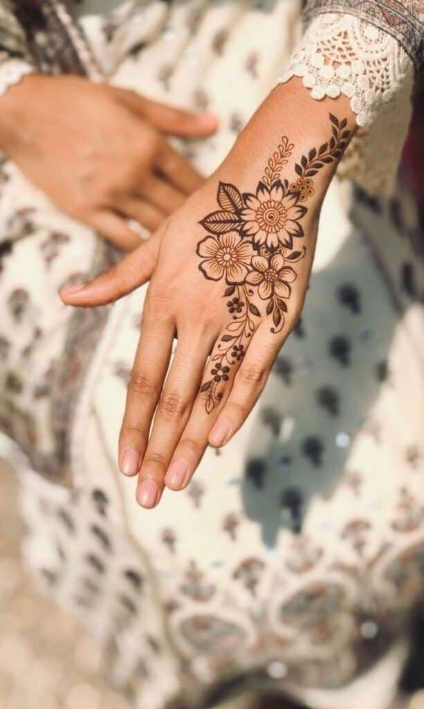 Rajasthani Spiral Rosette mehndi design for foot — traditional henna pattern