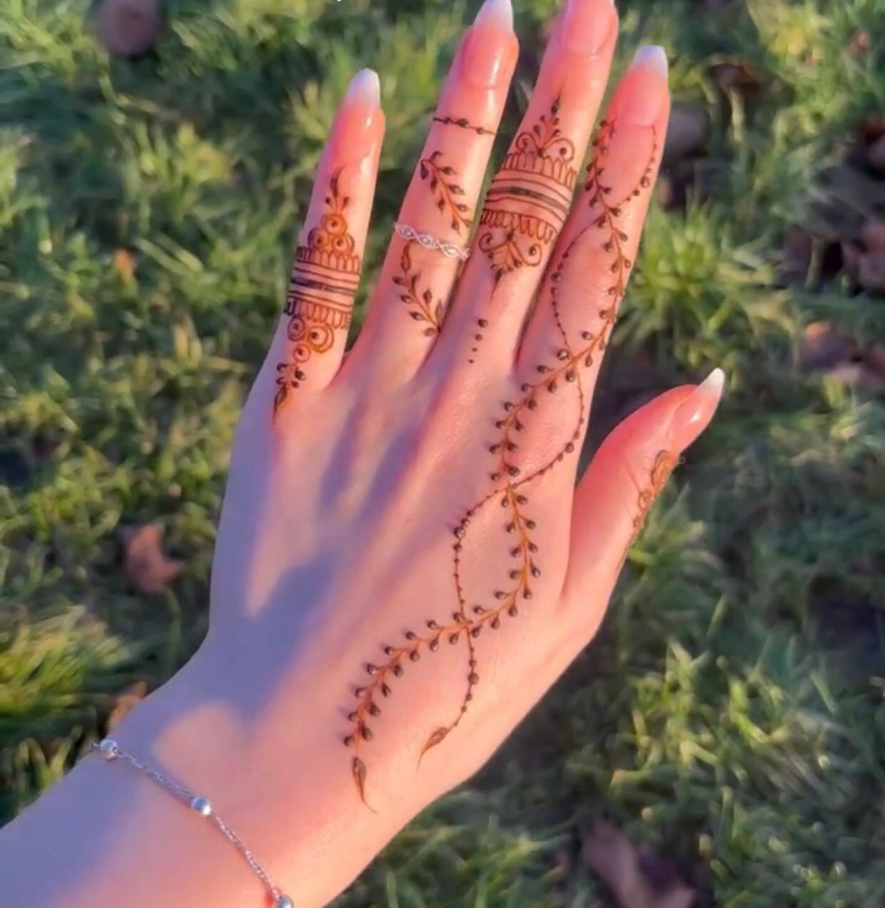 Stunning Eid Henna Design #82