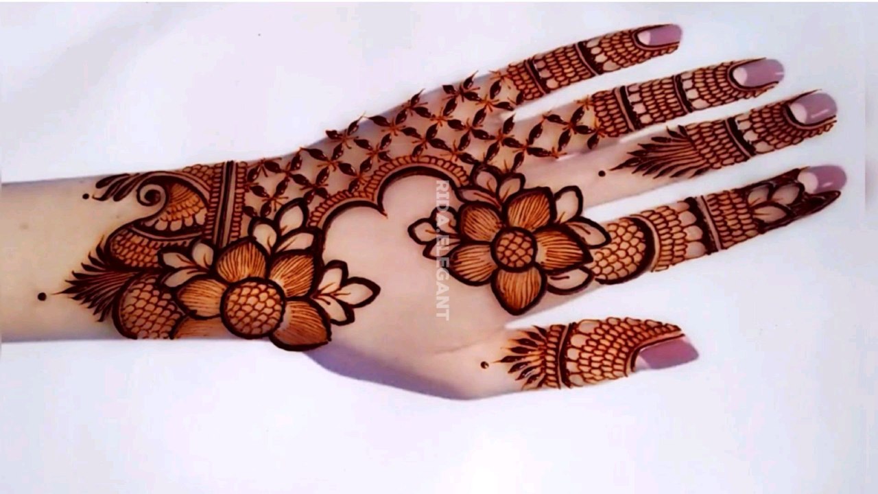 Floral Eid Mehndi Art #84