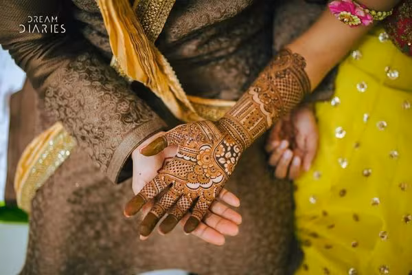 Henna style
